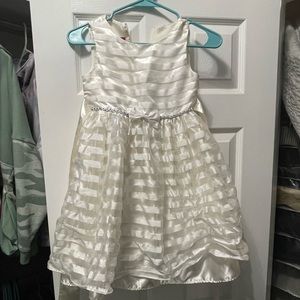 Worn a couple of time in great condition white dress from Princess Faith size 7